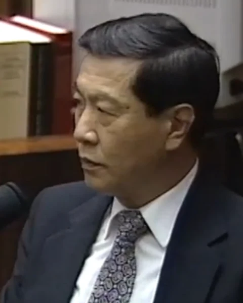 Courtroom still of Dr. Henry Lee.